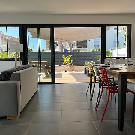 L'air Du Bassin A Deux Pas Villa Ares